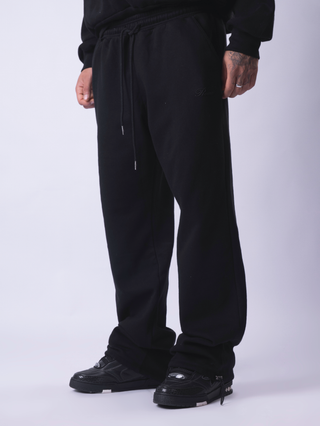 ESSENTIAL SET JOG BLACK