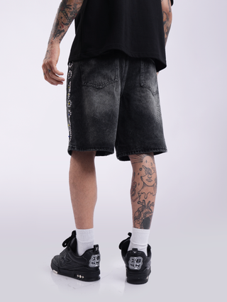 DARK HORSE SHORT