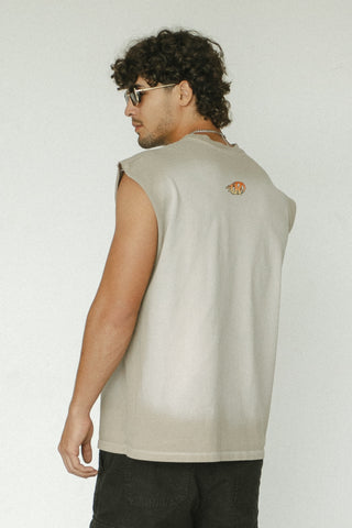 RESORT ZERO SLEEVE
