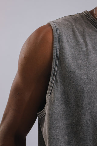ROMAN SLEEVELESS