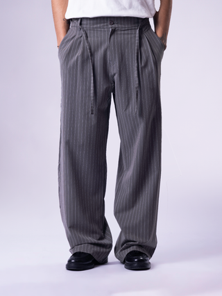 PLEATED LINE PANT