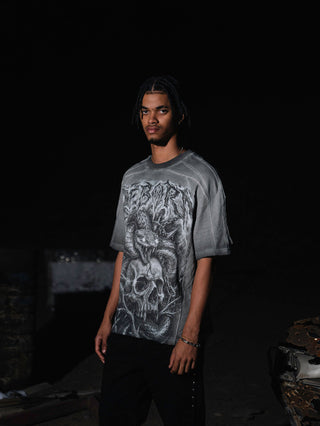 VENOM & THORN GRAPHIC TEE